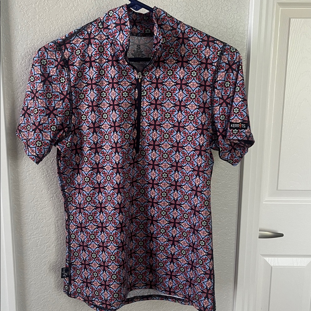 Kerrits riding top size small